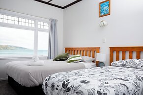 Moana Lodge - Guest House