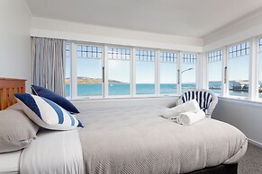 Moana Lodge - Guest House