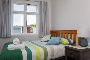 Moana Lodge - Guest House
