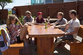 Moana Lodge - Hostel