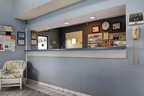 Key West Inn - Lafayette