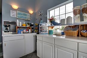 Key West Inn - Lafayette