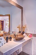 The Resort at Marble Hill