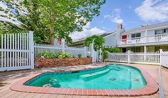 The Rhumb Line Resort
