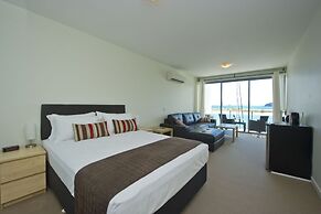 Blue On Blue Studio Room 1362