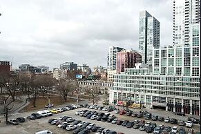 WhiteHall Suites- Yorkville