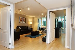 WhiteHall Suites- Yorkville