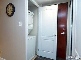 WhiteHall Suites- Yorkville