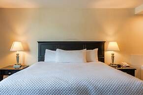 Ogunquit Hotel & Suites