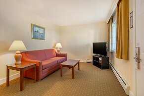 Ogunquit Hotel & Suites