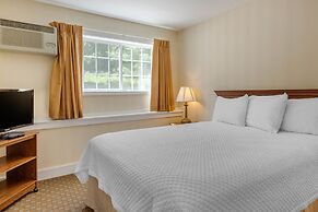 Ogunquit Hotel & Suites