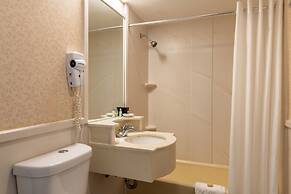 Ogunquit Hotel & Suites