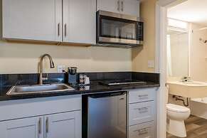 Ogunquit Hotel & Suites