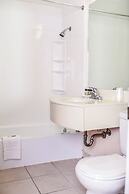 Ogunquit Hotel & Suites