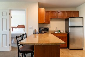 Ogunquit Hotel & Suites