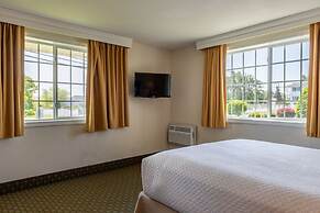 Ogunquit Hotel & Suites