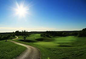 Hockley Valley Resort