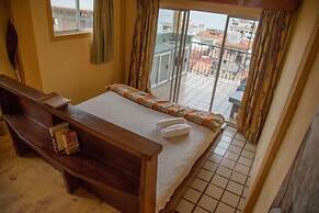 Hostal Vallarta Suites