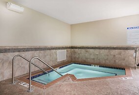 AmericInn by Wyndham Hartford SD