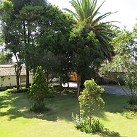 Hosteria Airport Garden