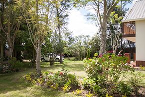 Hosteria Airport Garden