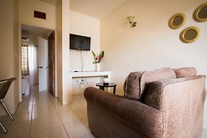 Connie's Comfort Suites