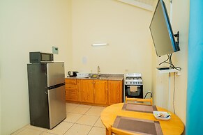 Connie's Comfort Suites