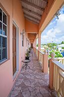 Connie's Comfort Suites