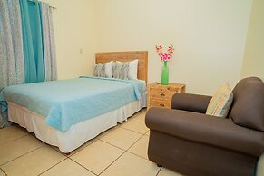 Connie's Comfort Suites