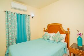 Connie's Comfort Suites