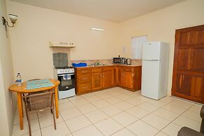 Connie's Comfort Suites