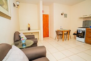 Connie's Comfort Suites