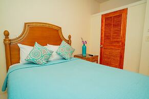 Connie's Comfort Suites