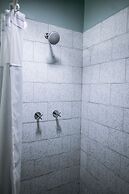 Connie's Comfort Suites