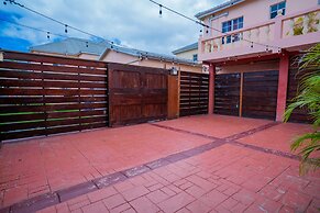 Connie's Comfort Suites