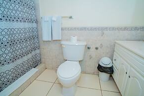 Connie's Comfort Suites