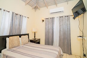 Connie's Comfort Suites