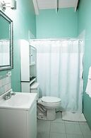 Connie's Comfort Suites