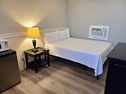 Coronado Island Inn