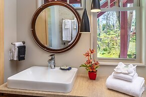 Volcano Village Estates