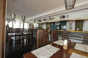 Alit Beach Resort and Villas