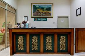 Hotel GRAND ROSELA Yogyakarta