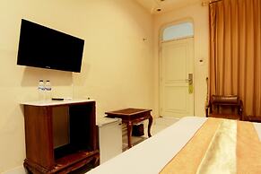 Hotel GRAND ROSELA Yogyakarta