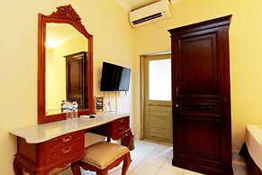 Hotel GRAND ROSELA Yogyakarta