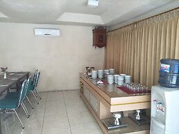 Hotel GRAND ROSELA Yogyakarta