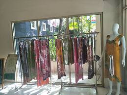 Hotel GRAND ROSELA Yogyakarta