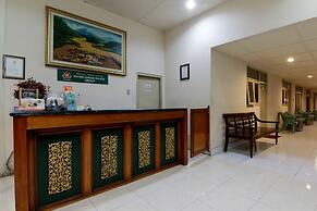 Hotel GRAND ROSELA Yogyakarta