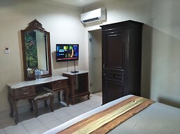 Hotel GRAND ROSELA Yogyakarta