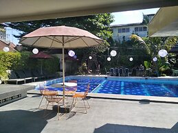 Hotel GRAND ROSELA Yogyakarta