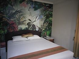 Hotel GRAND ROSELA Yogyakarta